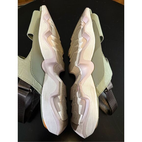 Sorel Sandals - Picture 3 of 5